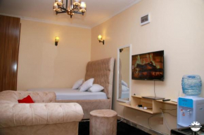 Studio Executive homes
